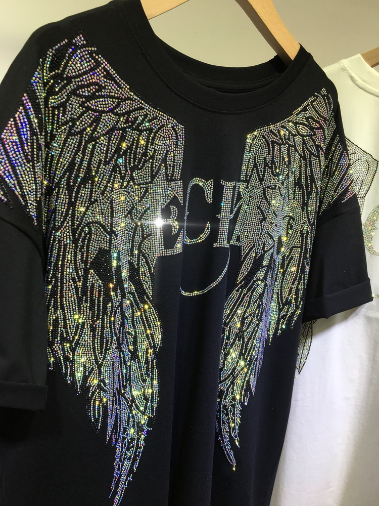 L-4XL Oversize Rhinestone Ange - Streetwear Clothing Brands recensie en prijs