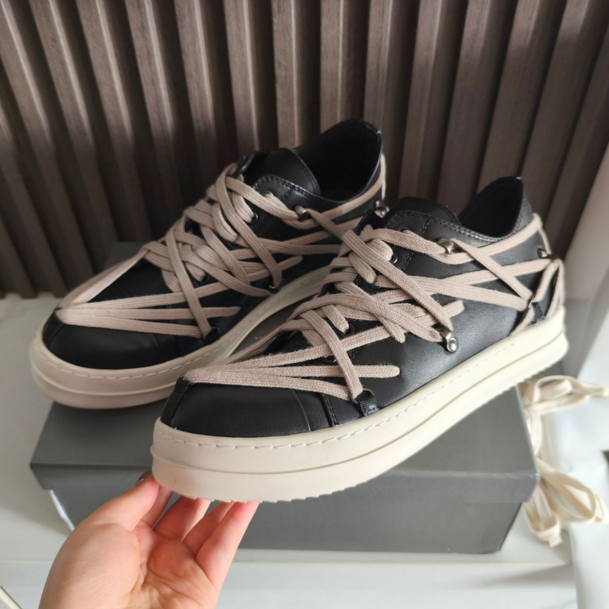 Brand Luxury Ramones Laces Lea - Off White Streetwear Brand recensie en prijs